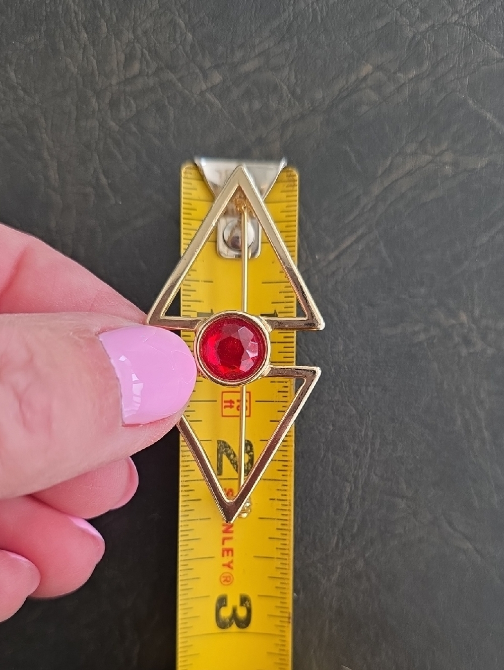 Vintage Art Deco MCM Geometric Gold-Tone Round Red Stone Center Brooch - Picture 3 of 4